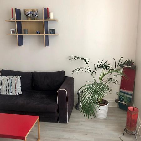 Cute And Quiet Appartment In Montmartre Paris Exterior photo