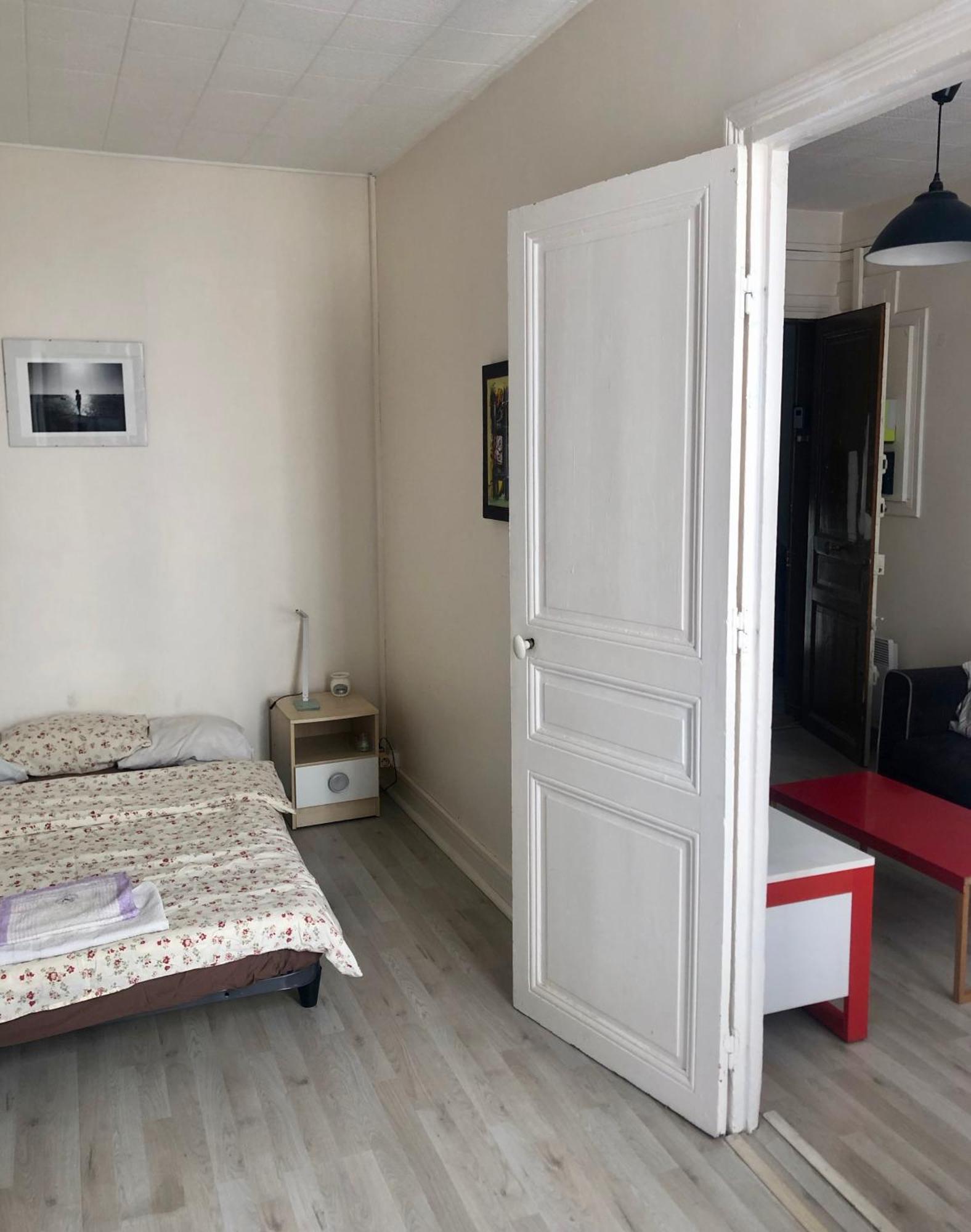 Cute And Quiet Appartment In Montmartre Paris Exterior photo